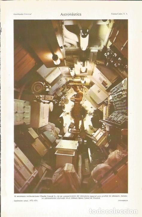 Otros art&iacute;culos de coleccionismo en papel: LAMINA ESPASA 36770: El astronauta Charles Conrad Jr. en el Johnson Space Center de Houston - Varios