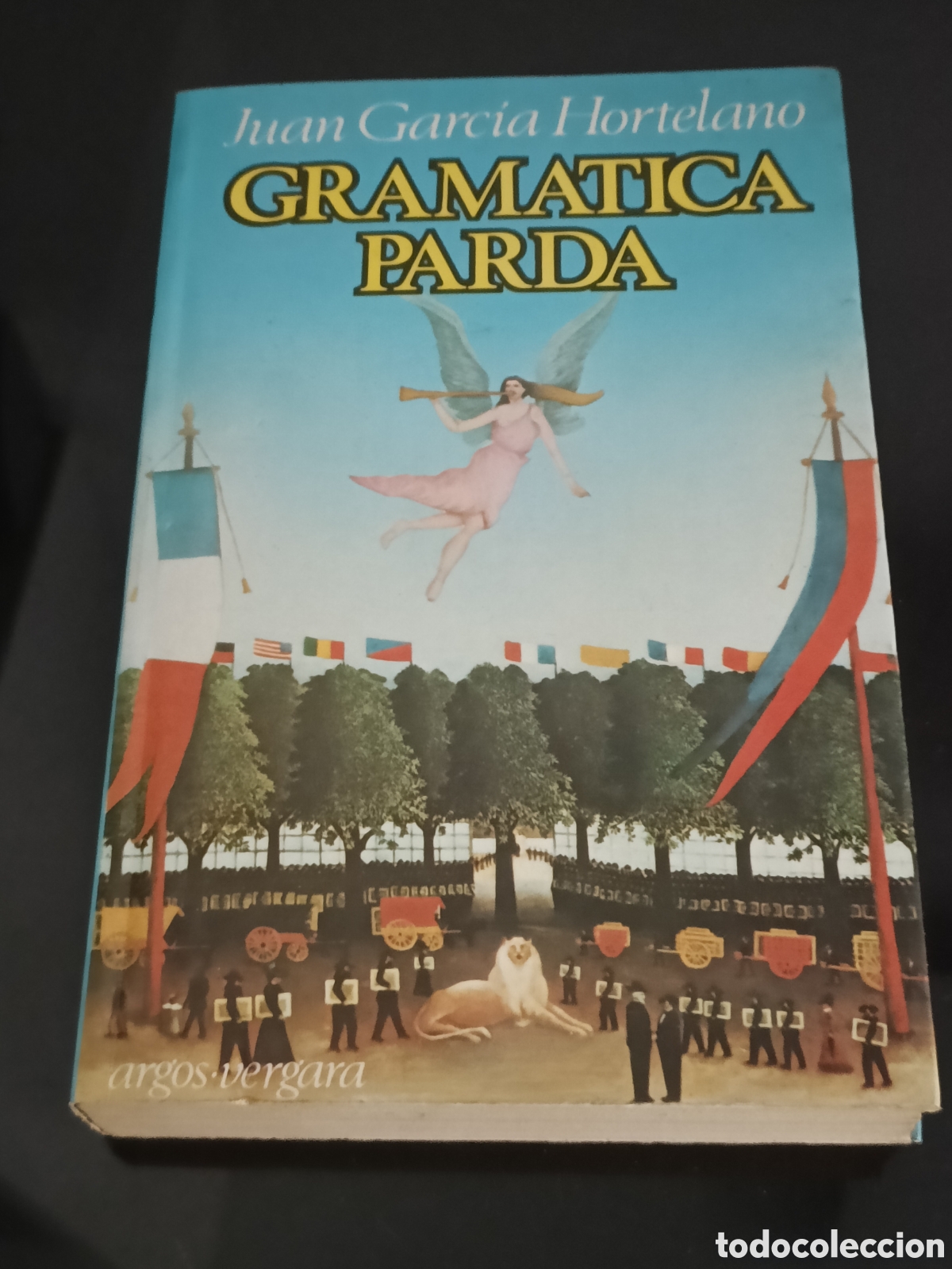 Otros Art&iacute;culos de Coleccionismo en Papel: 1982 Primera edici&oacute;n &rdquo;Gram&aacute;tica parda&rdquo; de Juan Garc&iacute;a Hortelano