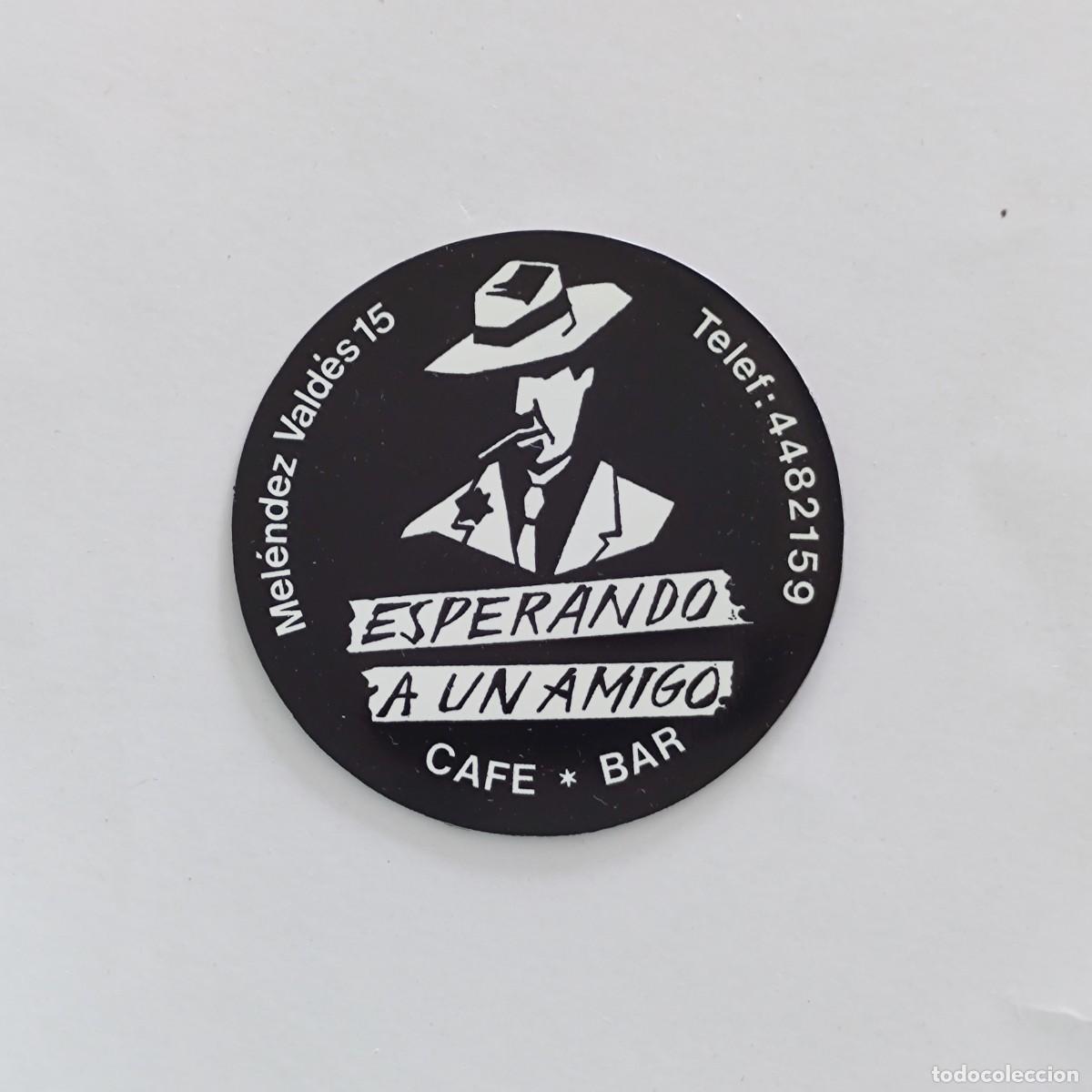 Collectionnisme Papier divers: POSAVASOS PLASTICO - MADRID - ESPERANDO A UN AMIGO - CAFE BAR
