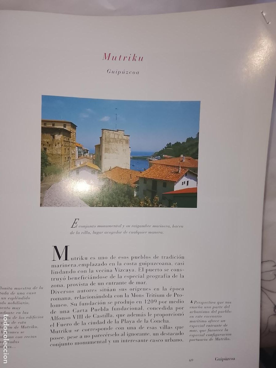 Otros Art&iacute;culos de Coleccionismo en Papel: INFORMACION GRAFICA 2 HOJAS - HISTORIA Y FOTOS A COLOR DE - GUIPUZCOA - MUTRIKU