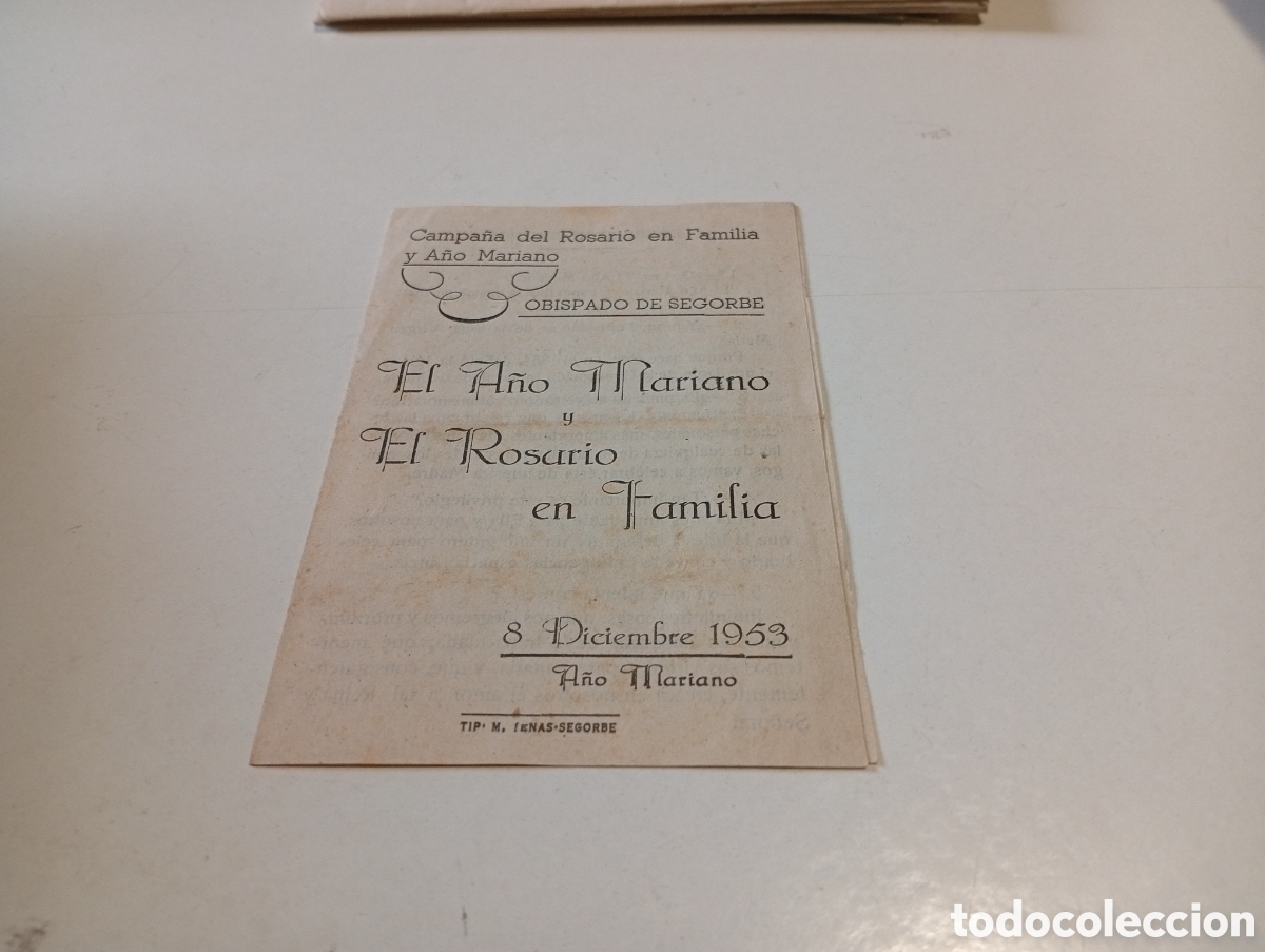 Altri oggetti di carta: Estampa religiosa el a&ntilde;o Mariano y el Rosario en Familia 1953