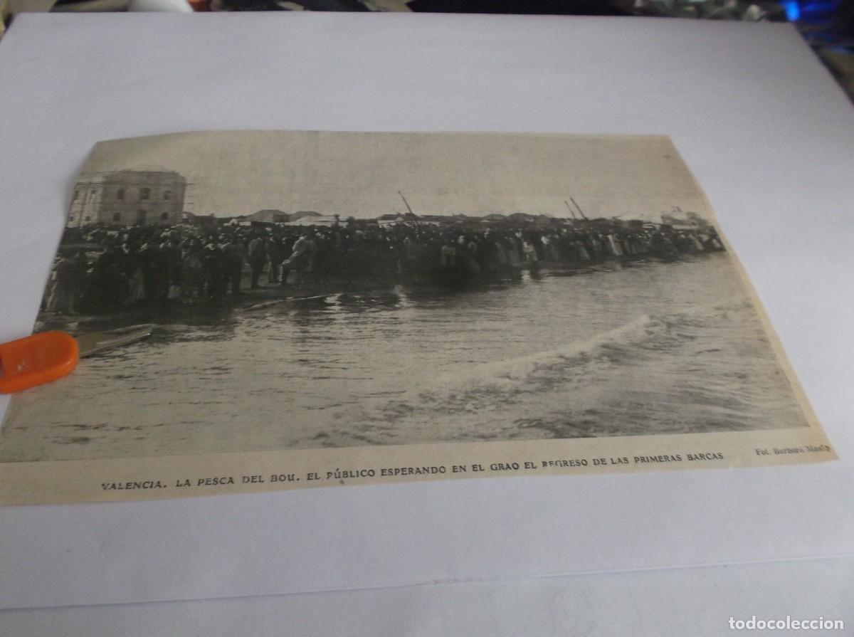Otros Art&iacute;culos de Coleccionismo en Papel: RECORTE A&Ntilde;O 1905(VALENCIA)LA PESCA DEL BOU,P&Uacute;BLICO ESPERA EN EL GRAO REGRESO BARCAS(FO.BARBER&Aacute; MASIP