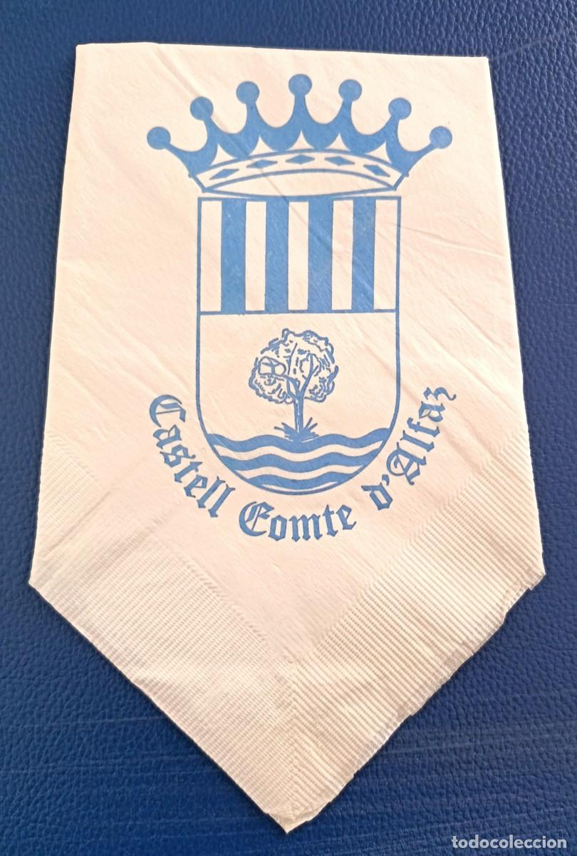 Otros Art&iacute;culos de Coleccionismo en Papel: Servilleta de papel. Castell Comte D' Alfaz. Pegada por detras.
