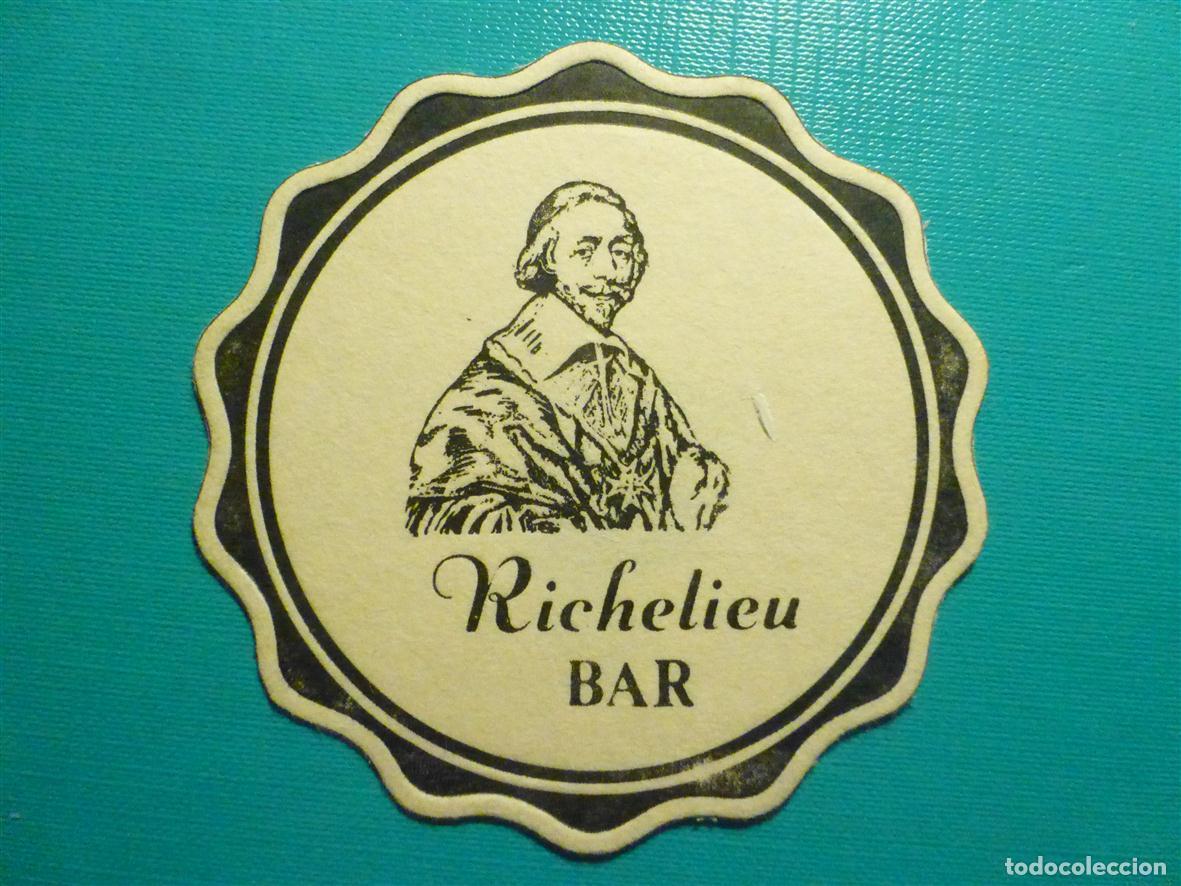 Otros Art&iacute;culos de Coleccionismo en Papel: Posavasos Pub Disco-Bar - Richeleiu Bar - Madrid