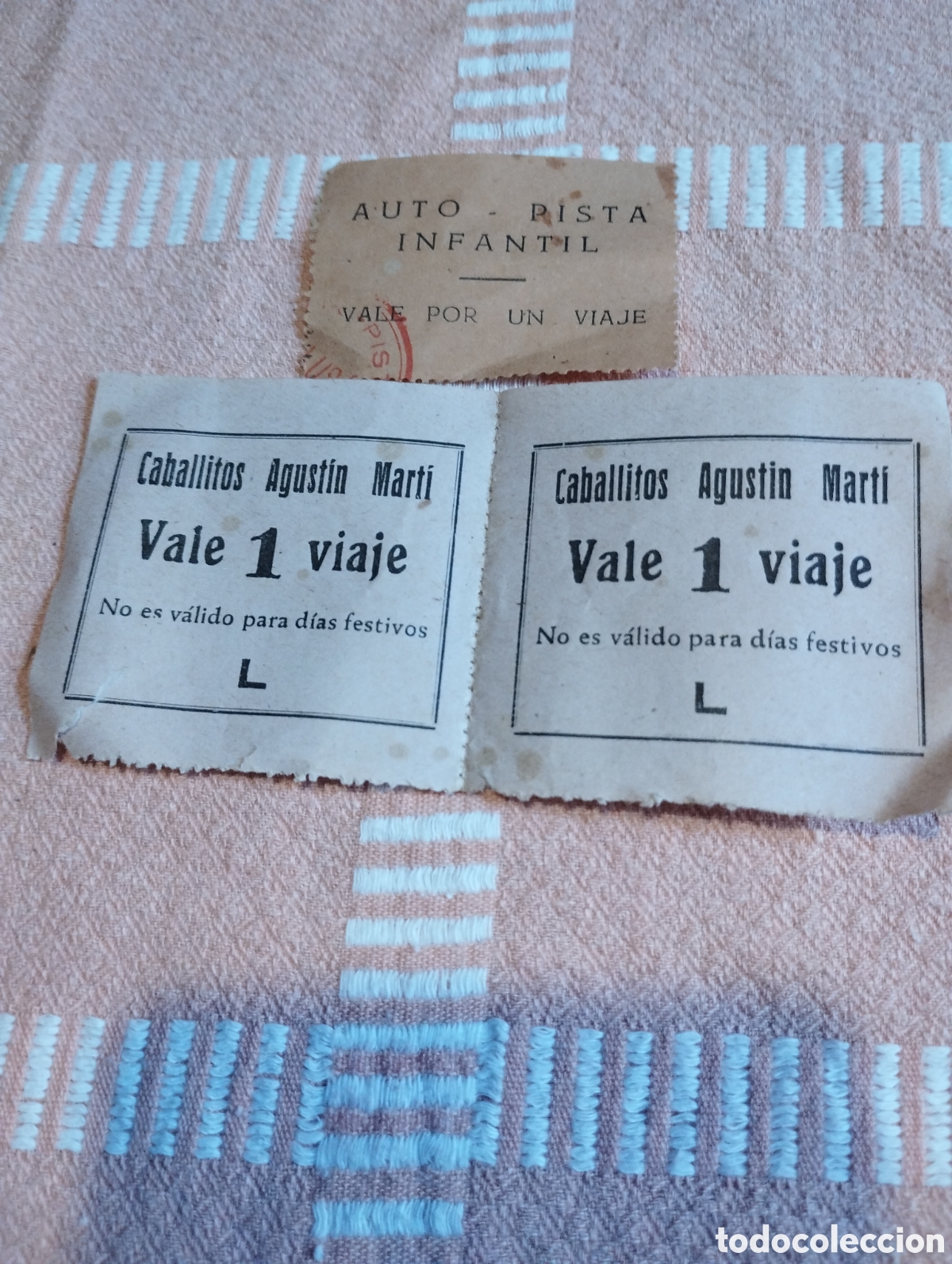 Otros Art&iacute;culos de Coleccionismo en Papel: Lote de 3 vales de caballitos y autopista infantil antiguos