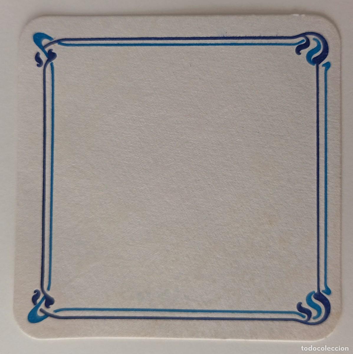 Otros Art&iacute;culos de Coleccionismo en Papel: Posavasos. Cuadrado. Liso, con adorno en los bordes. Azul claro y azul oscuro.