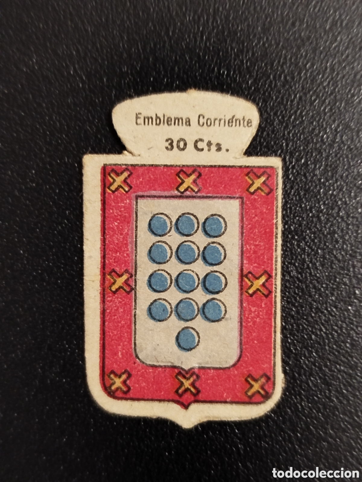 Otros Art&iacute;culos de Coleccionismo en Papel: EMBLEMA VEL&Aacute;ZQUEZ CORRIENTE SERIE B 32 AUXILIO SOCIAL INSIGNIA CROMO SELLO ANTIGUO