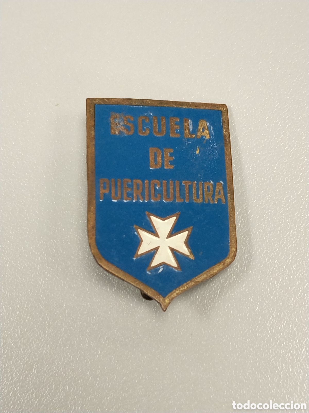Otros Art&iacute;culos de Coleccionismo en Papel: Insignia &eacute;poca de franco escuela de puericultura.emfermeria pedriatica.medicina.medico.militar.