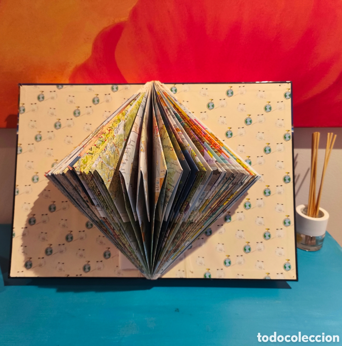 Otros Art&iacute;culos de Coleccionismo en Papel: Libro de arte alterado, mediante la tecnica&rdquo;book folding&rdquo; generando estructuras tridimensionales.