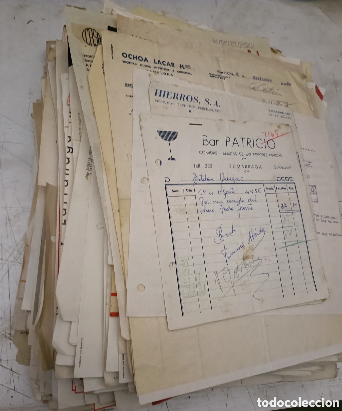 Otros Art&iacute;culos de Coleccionismo en Papel: Lote de antiguas facturas.