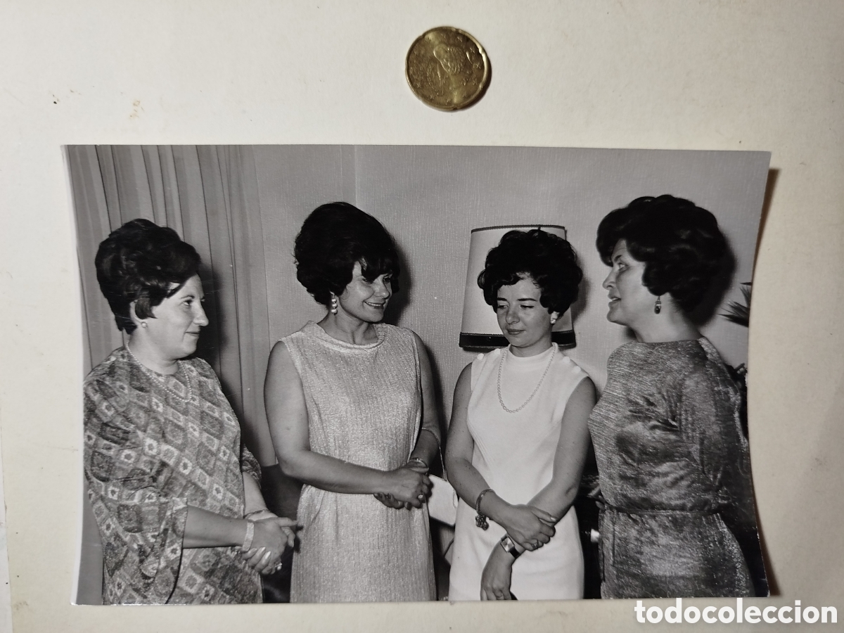 Otros Art&iacute;culos de Coleccionismo en Papel: Foto retro reuni&oacute;n mujeres