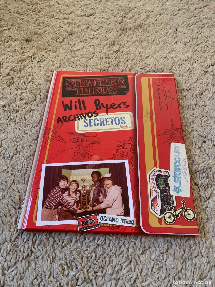Otros Art&iacute;culos de Coleccionismo en Papel: LIBRO STRANGER THINGS. ARCHIVOS SECRETOS. TAPA DURA. MUY BUENA CONSERVACION.