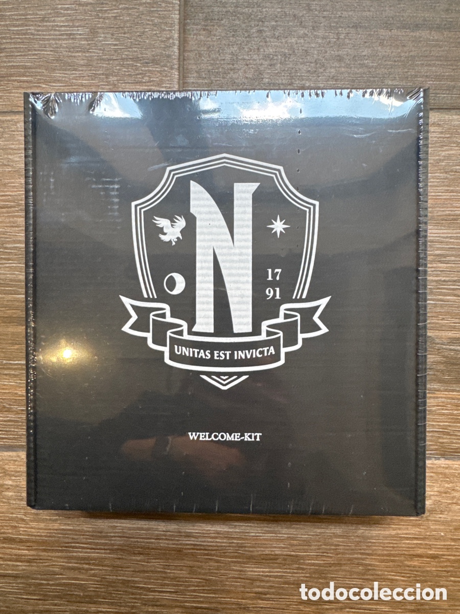 Otros Art&iacute;culos de Coleccionismo en Papel: Set de Regalo Nevermore Welcome Kit Wednesday Mi&eacute;rcoles *Edici&oacute;n ingl&eacute;s* Panini