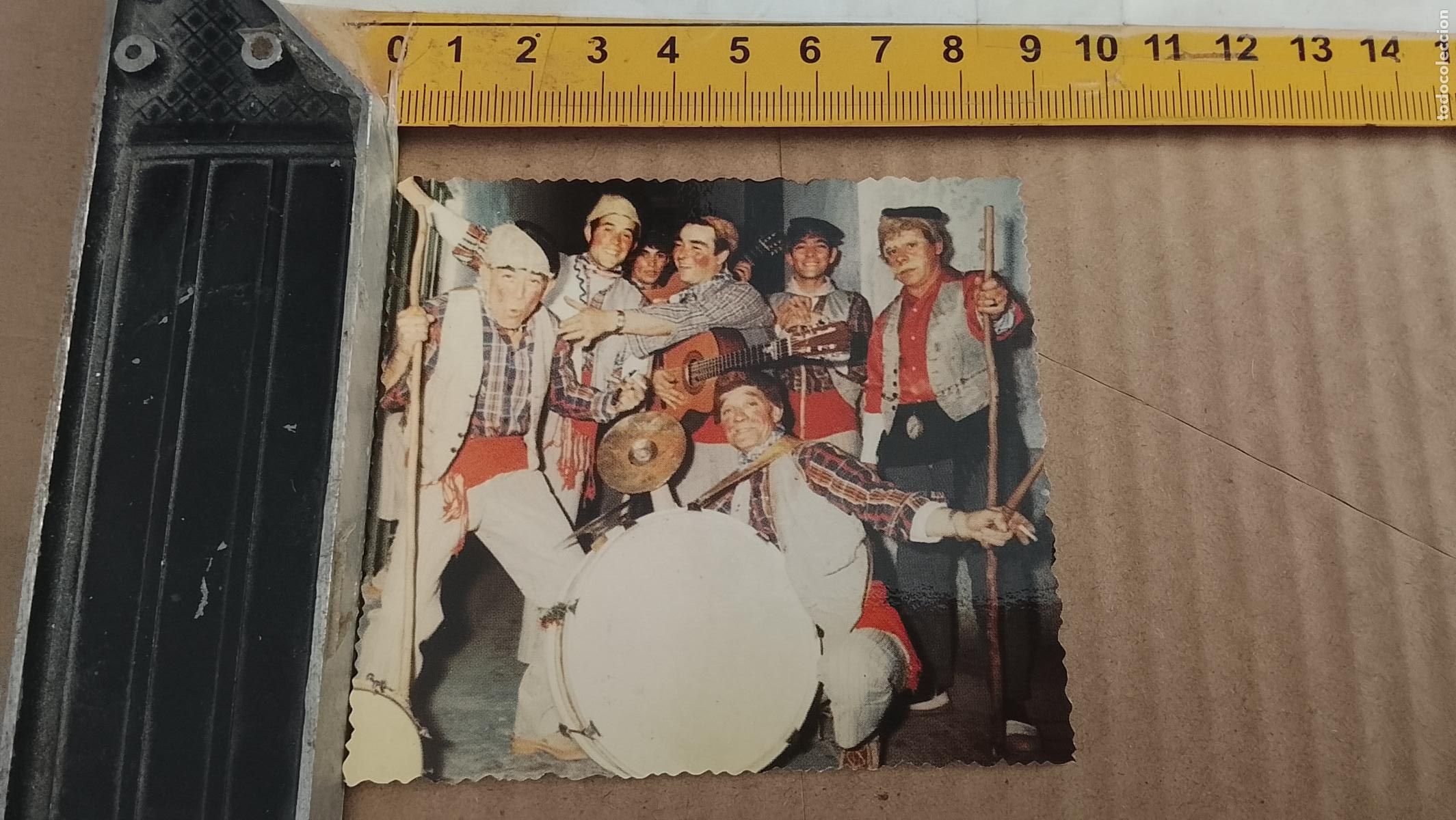 Paper Collecting Others: ANTIGUO carton troquelado tipo cromo carnaval de cadiz agrupacion