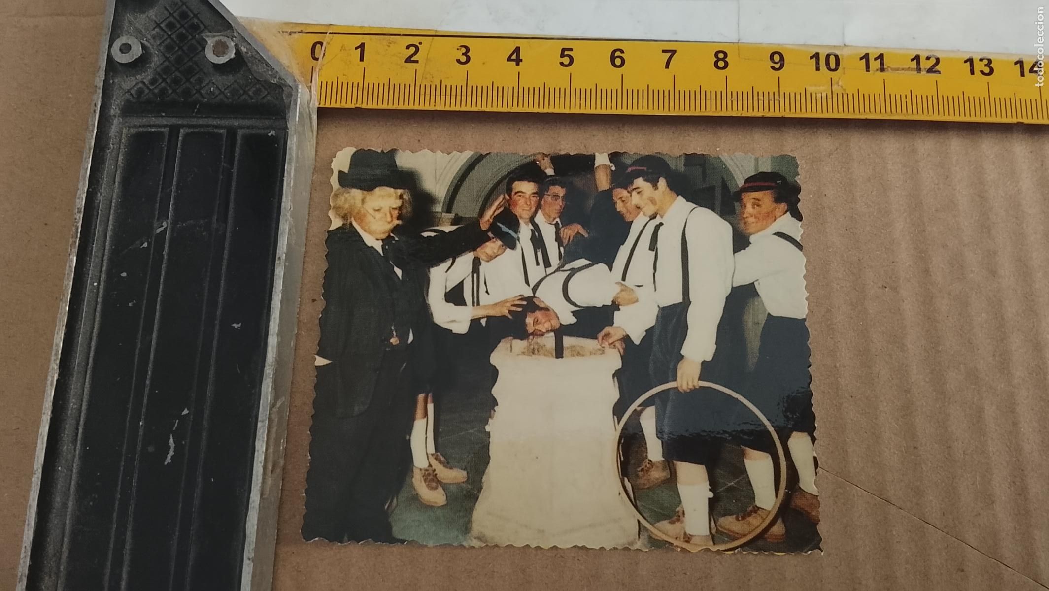 Paper Collecting Others: ANTIGUO carton troquelado tipo cromo carnaval de cadiz agrupacion
