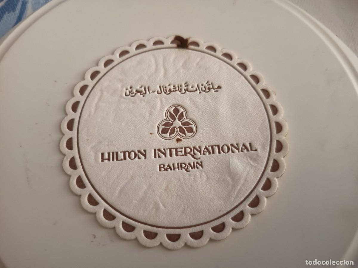 Otros Art&iacute;culos de Coleccionismo en Papel: POSAVASOS HOTEL HILTON-BAHRAIN