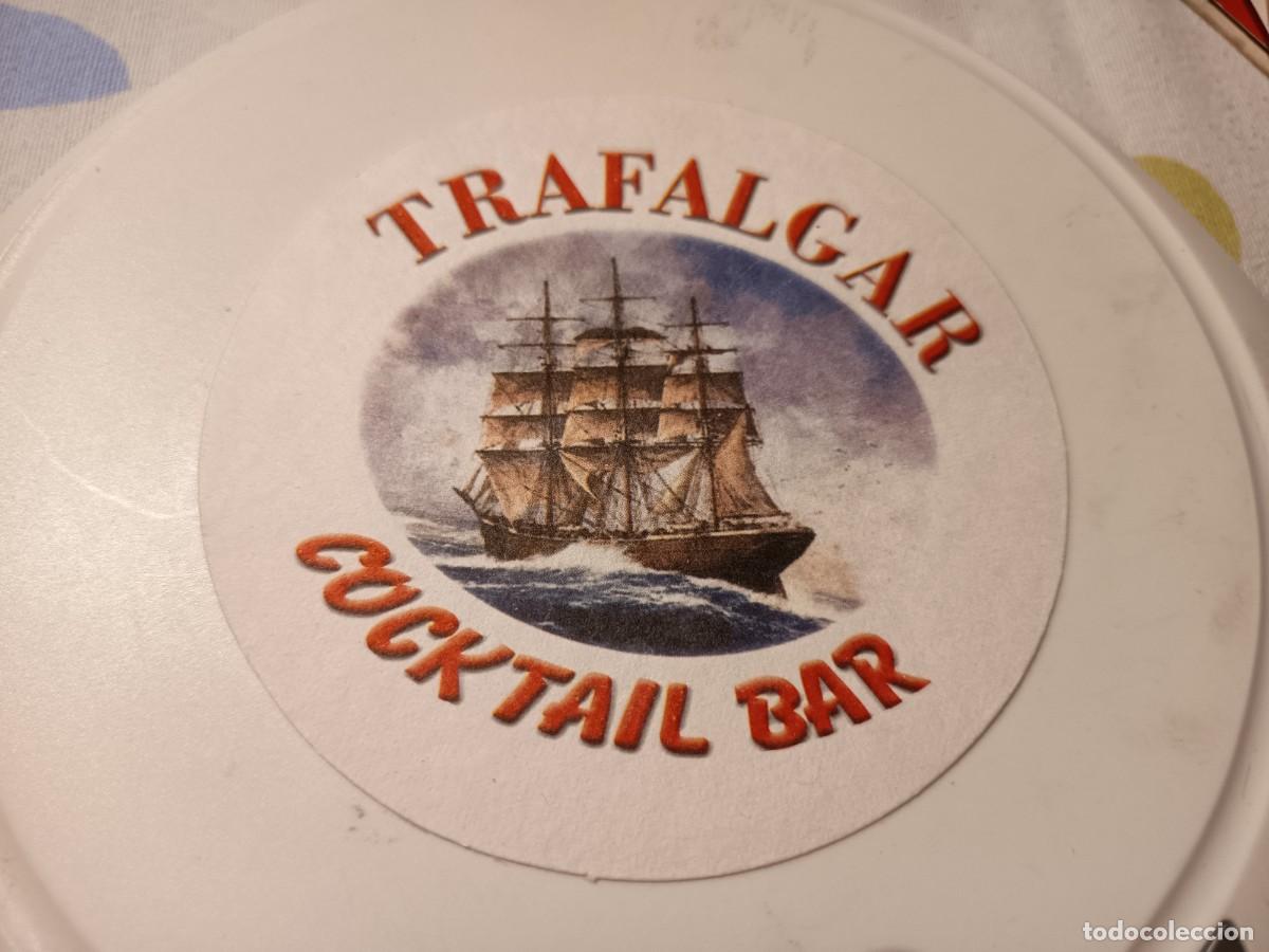 Outros artigos de papel: POSAVASOS COCKTAIL BAR TRAFALGAR