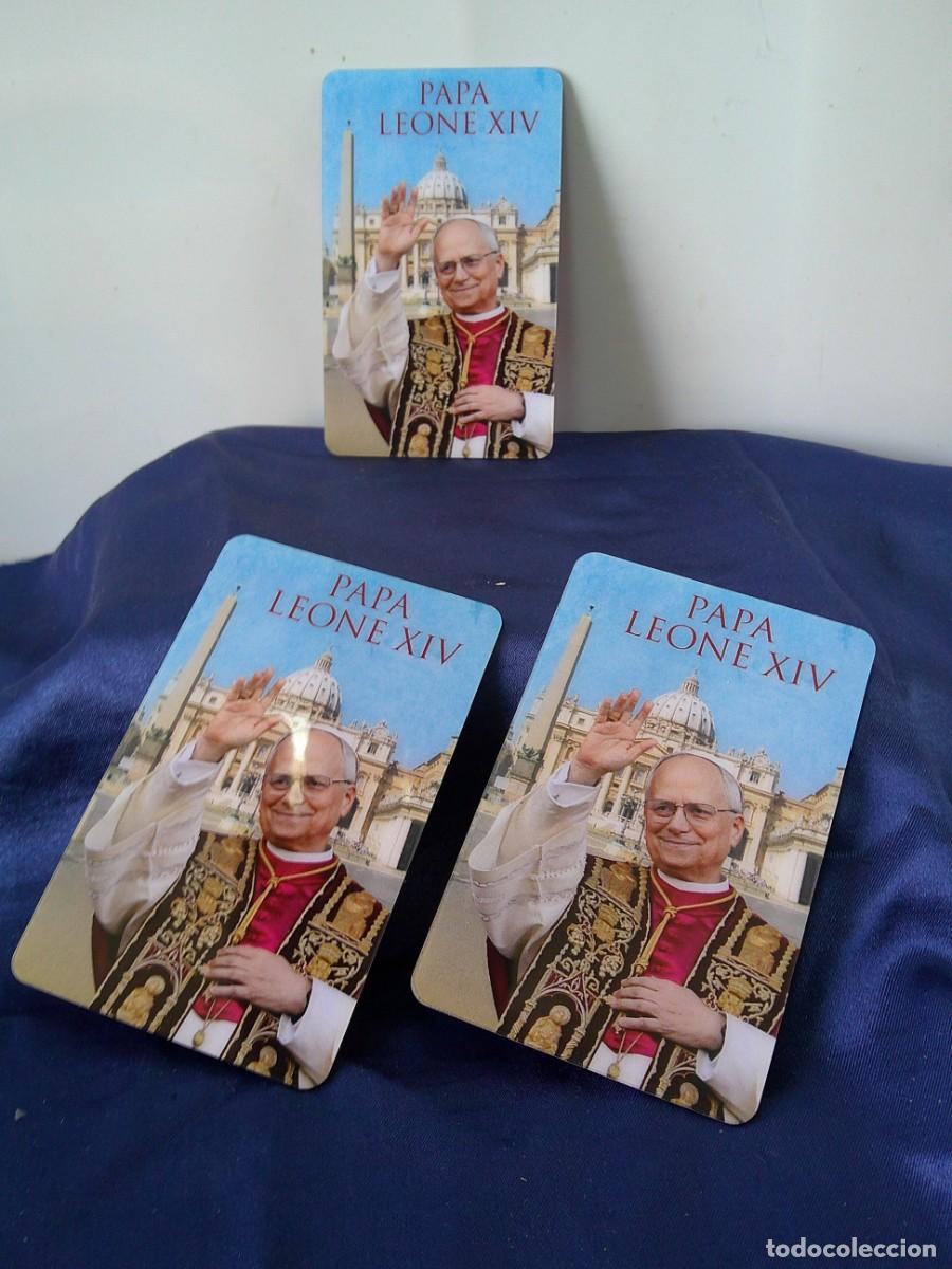 Otros Art&iacute;culos de Coleccionismo en Papel: &iexcl;&iexcl; VISITA del PAPA Leon XIV. A ESPA&Ntilde;A. ( 3 Tarjetas) Con el Saludo del PAPA en 7 IDIOMAS. !! C-6.