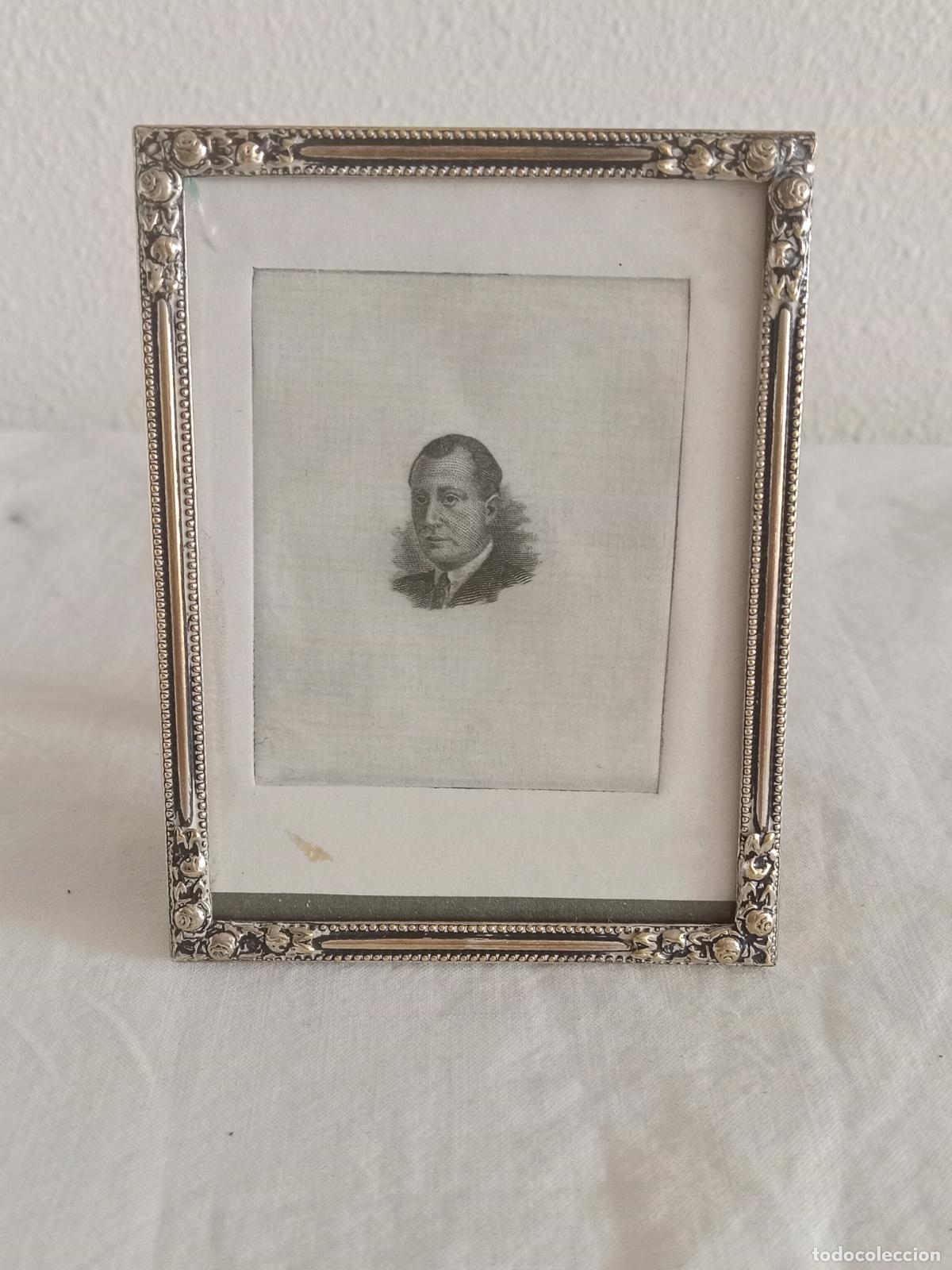 Otros Art&iacute;culos de Coleccionismo en Papel: Retrato Jos&eacute; Antonio Primo de Rivera, enmarcado - 5,5 x 6,7 cm (Fundador de la Falange)