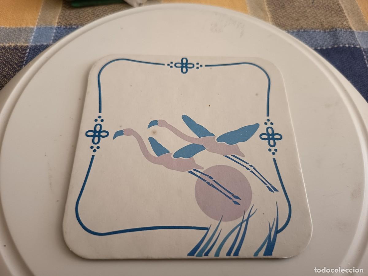Paper Collecting Others: POSAVASOS A IDENTIFICAR
