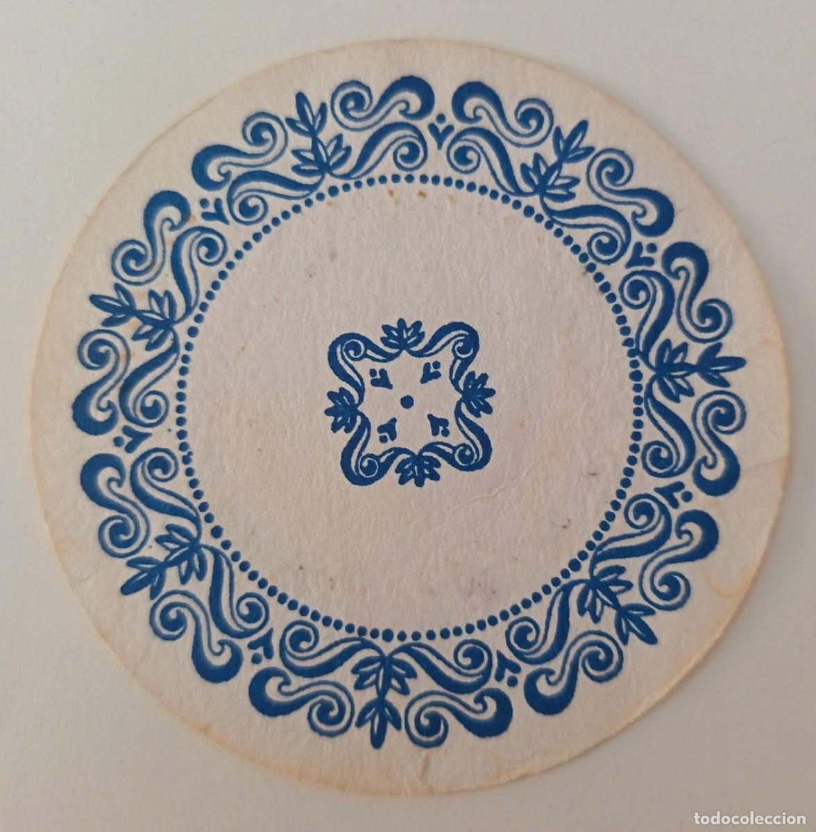 Otros Art&iacute;culos de Coleccionismo en Papel: Posavasos. Redondo con dibujos en color azul.