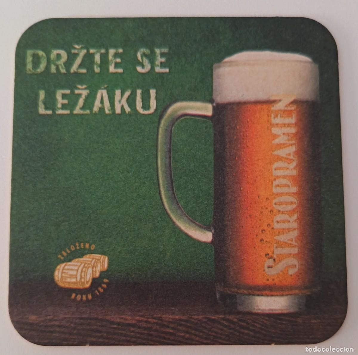 Otros Art&iacute;culos de Coleccionismo en Papel: Posavasos. Staropramen DRZTE SE. Lezaku. Cerveza.