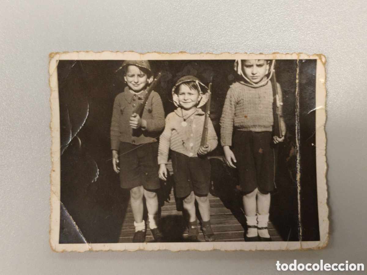 Otros Art&iacute;culos de Coleccionismo en Papel: Fotograf&iacute;a ni&ntilde;os guerra civil disfrazados de militares.bilbao.vizcaya.euskadi.gudari.falange.requete