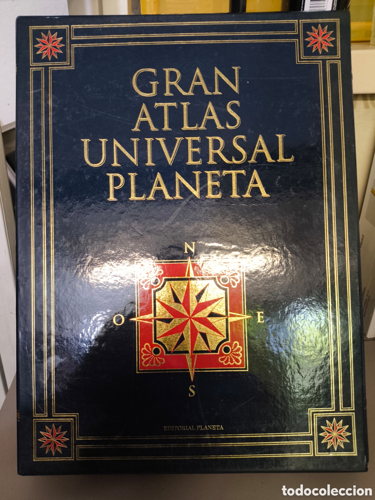 Otros Art&iacute;culos de Coleccionismo en Papel: GRAN ATLAS UNIVERSAL PLANETA. EDICI&Oacute;N DE LUJO CON ESTUCHE ORIGINAL.