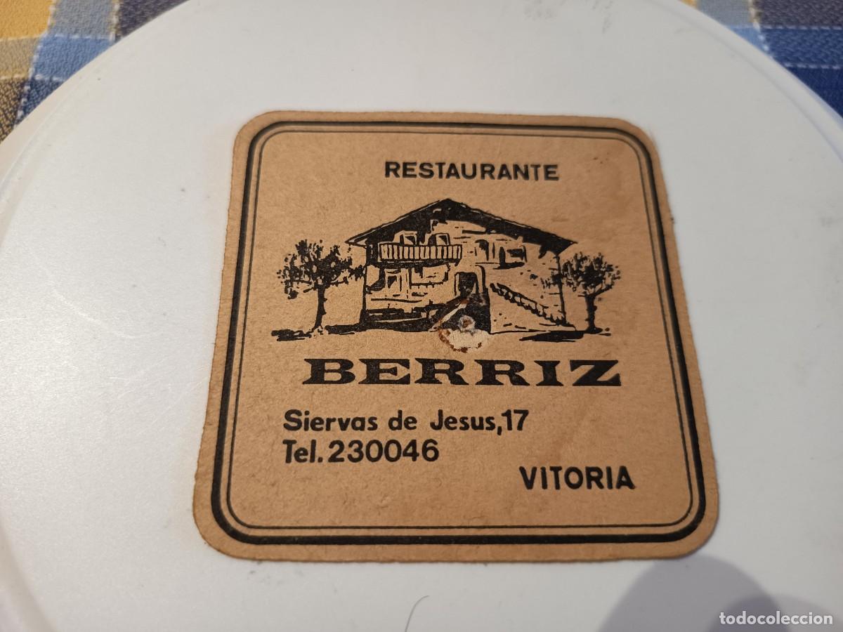 Paper Collecting Others: POSAVASOS RESTAURANTE BERRIZ-VITORIA-ALAVA