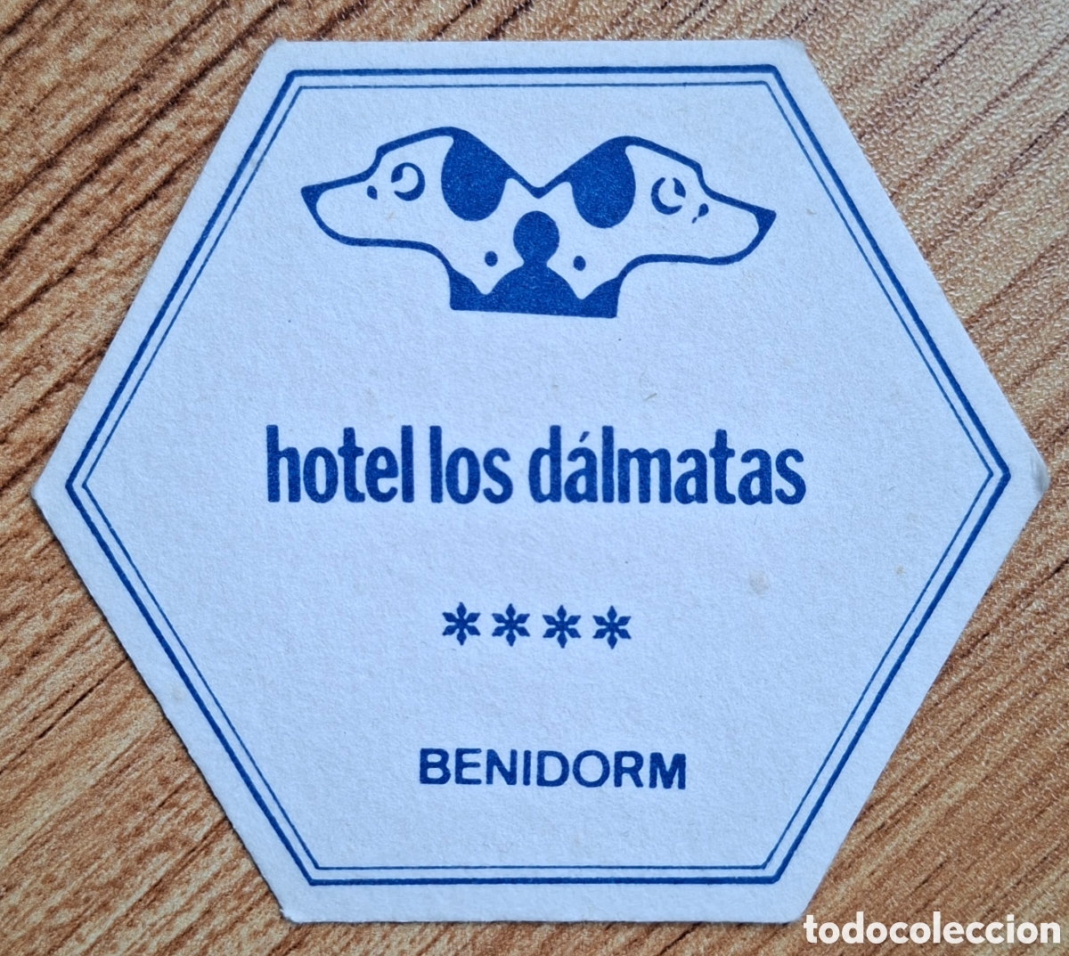 Otros Art&iacute;culos de Coleccionismo en Papel: Posavasos Hotel Los D&aacute;lmatas - Benidorm (Alicante)