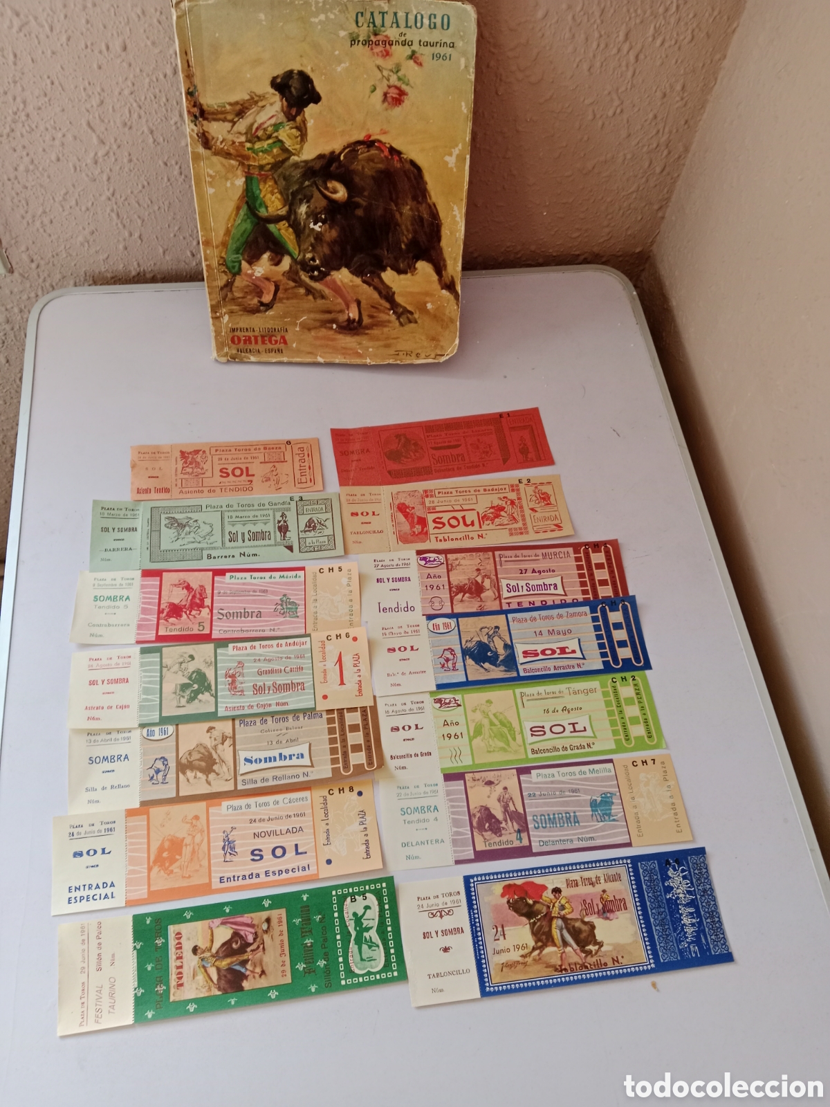 Otros Art&iacute;culos de Coleccionismo en Papel: ENTRADAS PLAZAS DE TOROS. A&Ntilde;O 1961