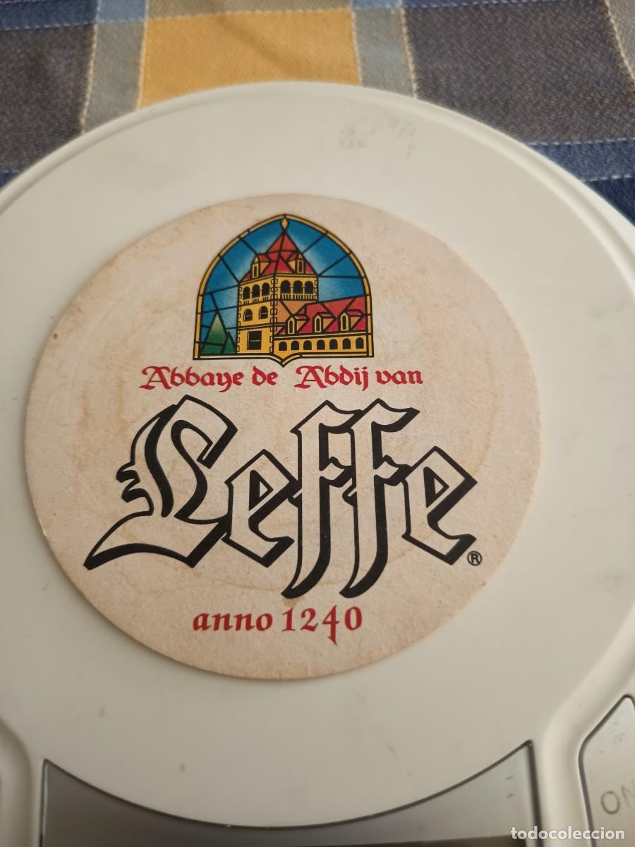 Otros art&iacute;culos de coleccionismo en papel: POSAVASOS DE CERVEZA LEFFE