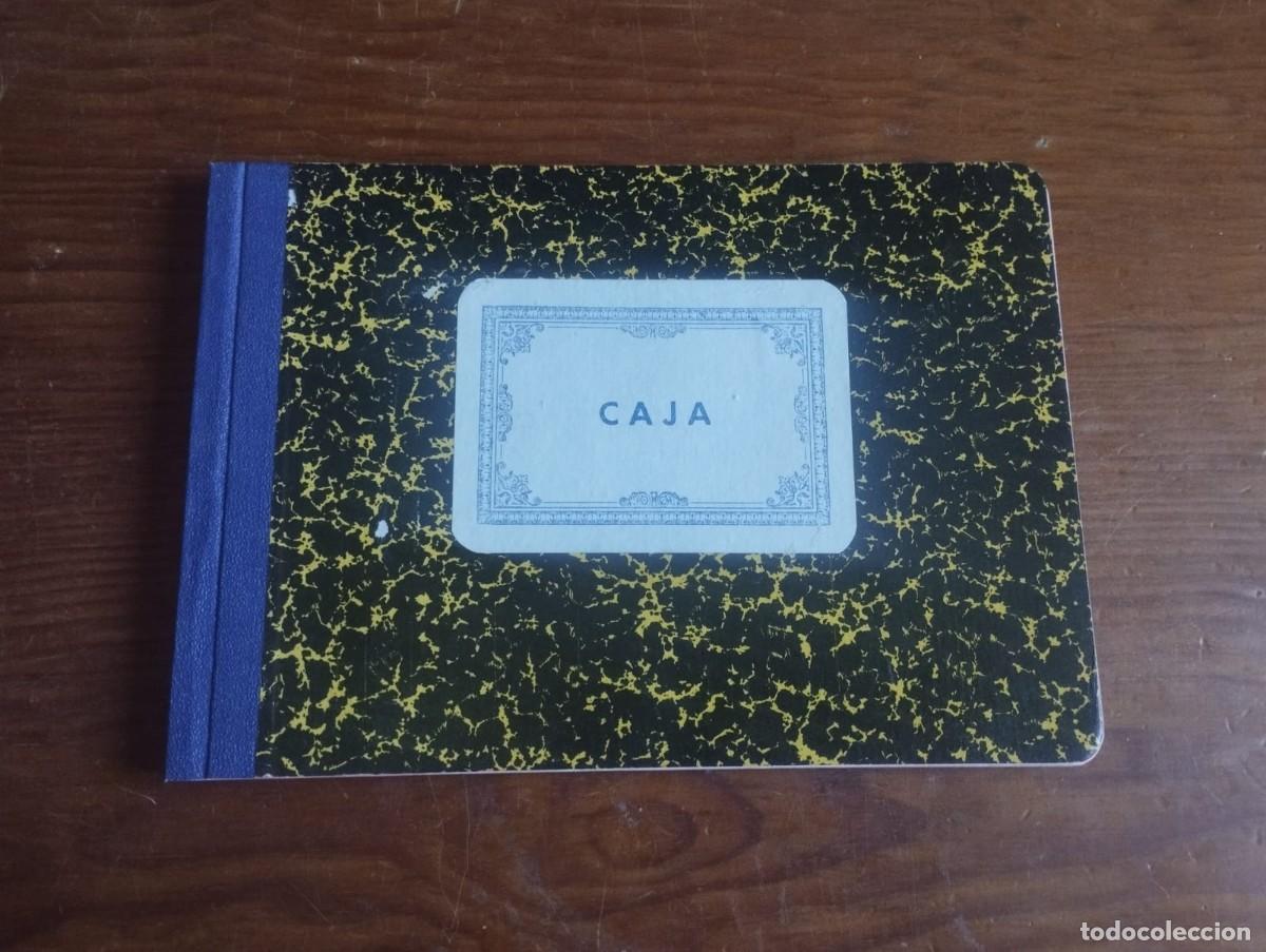 Otros art&iacute;culos de coleccionismo en papel: Antiguo libro Contable De Caja / Cuaderno De Entradas Y Salidas Pasante
