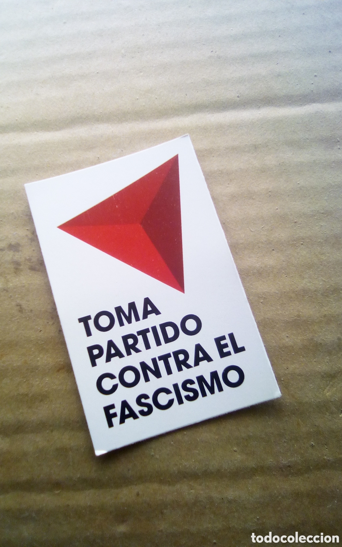 Otros art&iacute;culos de coleccionismo en papel: Tarjeta pol&iacute;tica PCE. Toma partido contra el fascismo. Mide 55 x 85 mm.