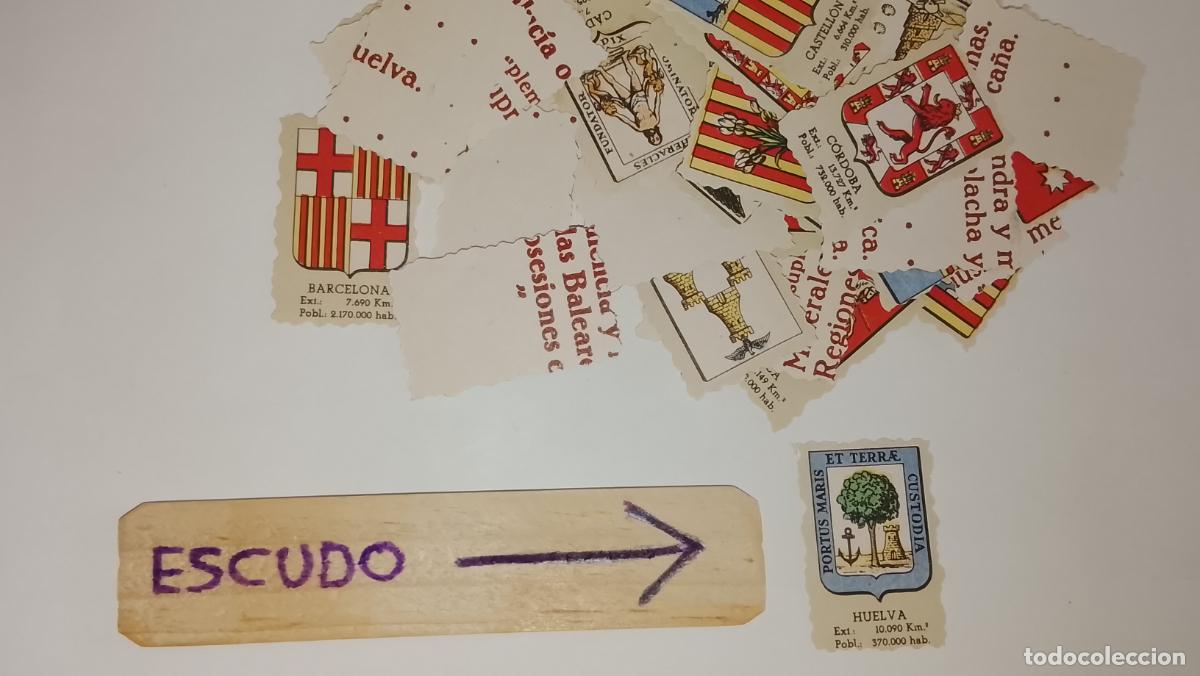 Otros art&iacute;culos de coleccionismo en papel: ESCUDO TROQUELADO A&Ntilde;OS 70/80 - SIMILAR A LOS CROMOS PIPAS TOSTAVAL - PROVINCIA HUELVA