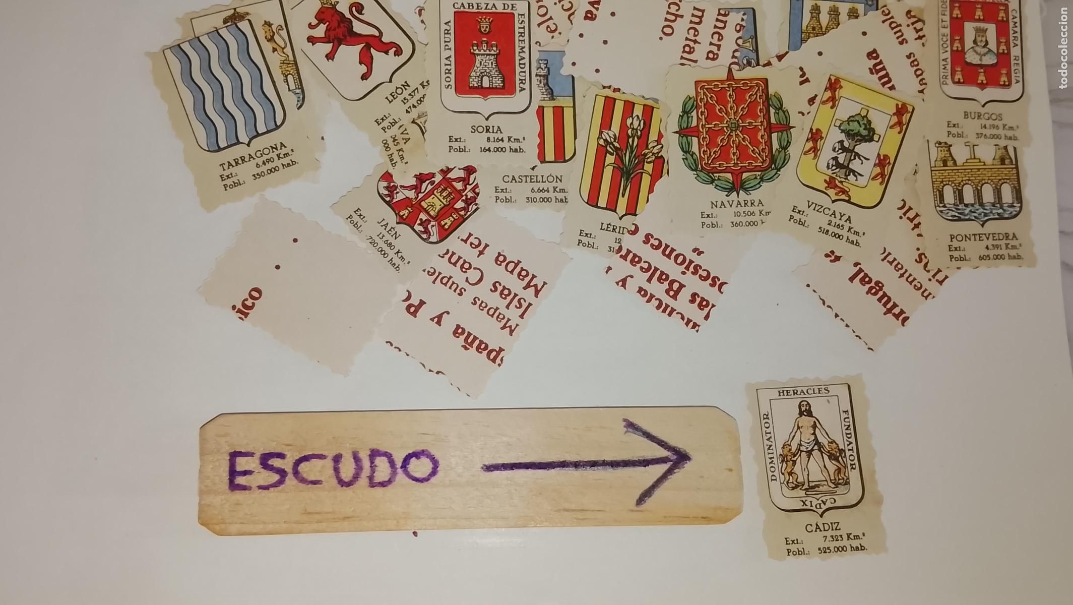 Otros art&iacute;culos de coleccionismo en papel: ESCUDO TROQUELADO A&Ntilde;OS 70/80 - SIMILAR A LOS CROMOS PIPAS TOSTAVAL - CADIZ