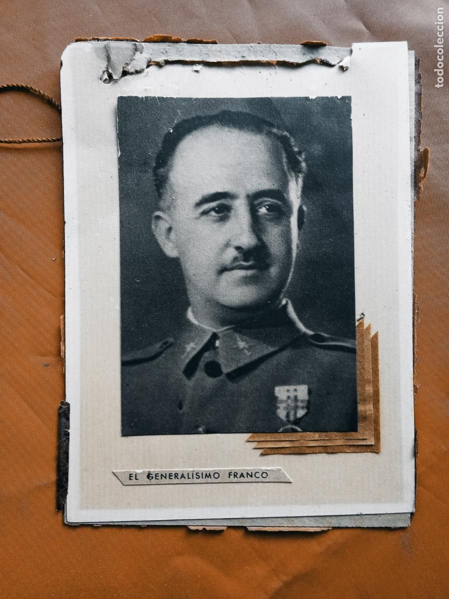 Otros art&iacute;culos de coleccionismo en papel: Foto el General&iacute;simo Franco Papel.42