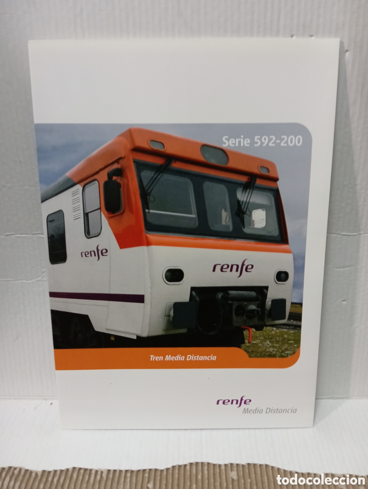 Otros art&iacute;culos de coleccionismo en papel: SER&Iacute;E 592/200 - RENFE -TREN MEDIA DISTANCIA - FICHA T&Eacute;CNICA Y TECNOLOGICA-CON DESPLEGABLE