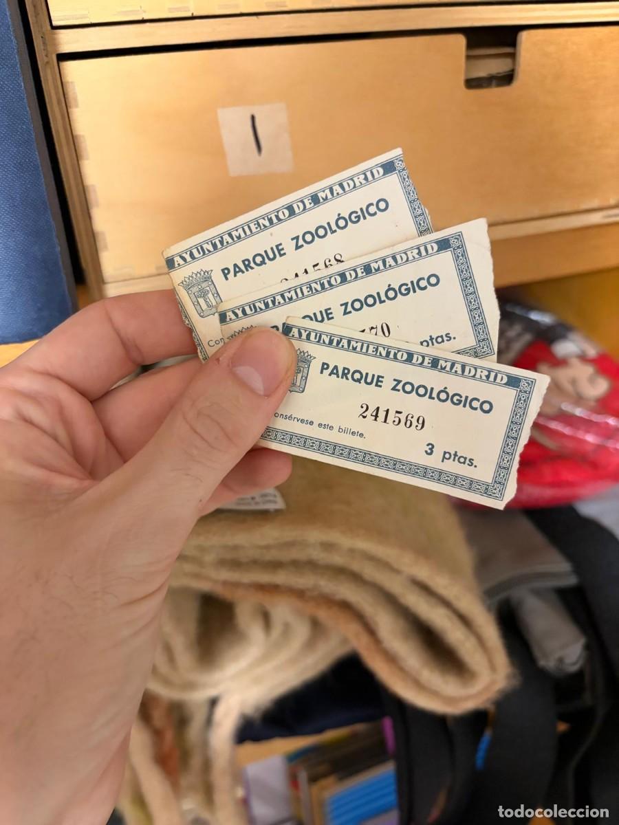 Otros art&iacute;culos de coleccionismo en papel: (i) Entradas antiguas del Parque Zool&oacute;gico de Madrid (3 billetes de 3 pesetas)