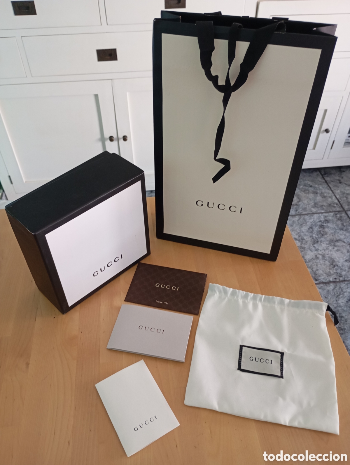 Otros art&iacute;culos de coleccionismo en papel: Varios Gucci. Caja, bolsa de tela, sobre y porta tarjetas # moda glamour lujo