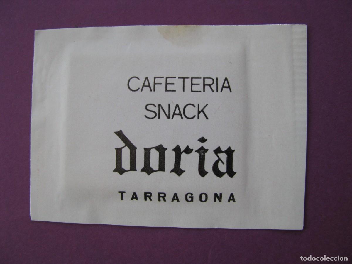 Otros art&iacute;culos de coleccionismo en papel: SOBRE CON TOALLITA HUMEDA. CAFETERIA DORIA, TARRAGONA. A&Ntilde;OS 70