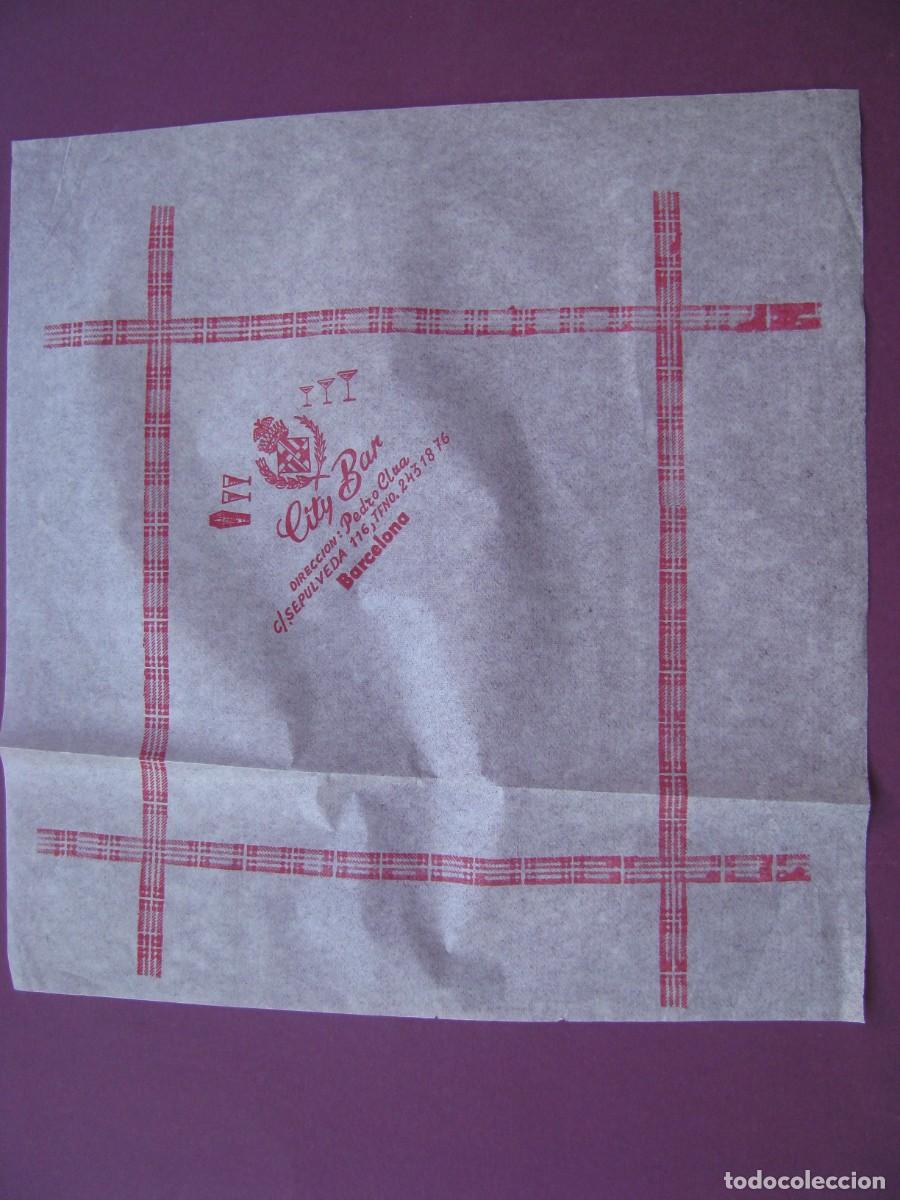 Otros art&iacute;culos de coleccionismo en papel: ANTIGUA SERVILLETA DE PAPEL. CITY BAR. BARCELONA.