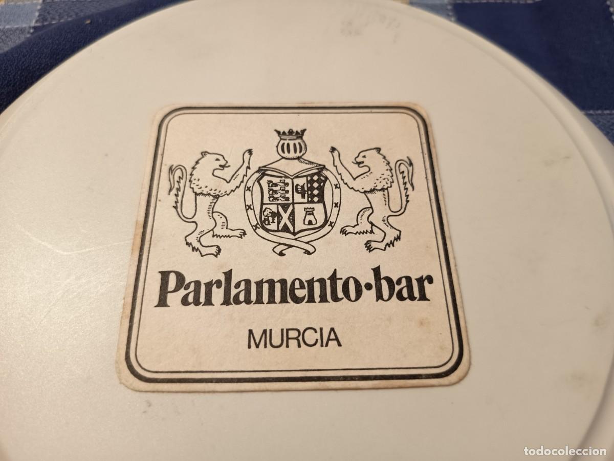 Otros art&iacute;culos de coleccionismo en papel: POSAVASOS BAR PARLAMENTO-MURCIA