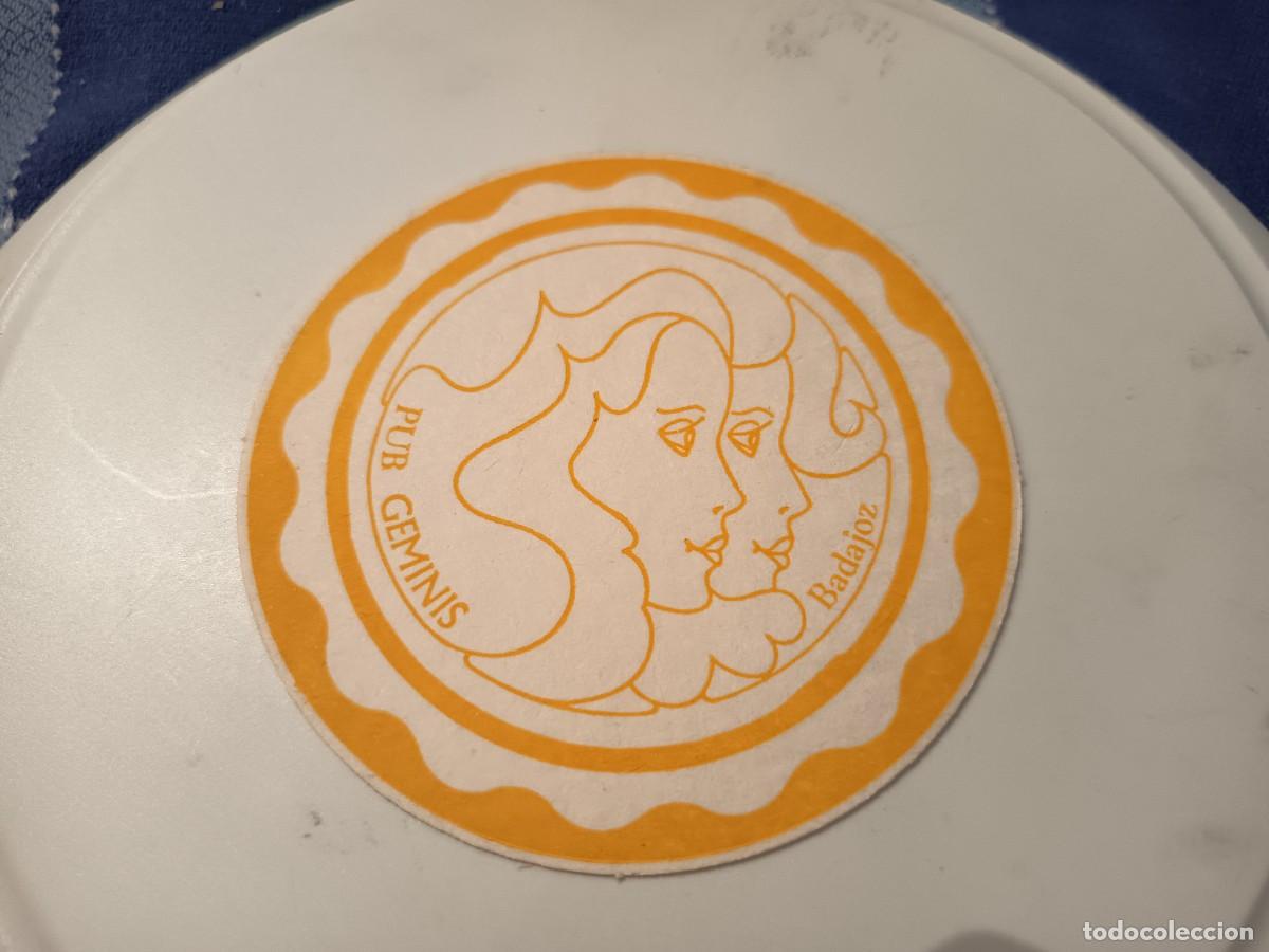 Otros art&iacute;culos de coleccionismo en papel: POSAVASOS PUB GEMINIS -BADAJOZ