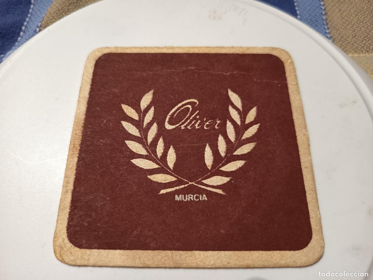 Otros art&iacute;culos de coleccionismo en papel: POSAVASOS CLUB OLIVER-MURCIA