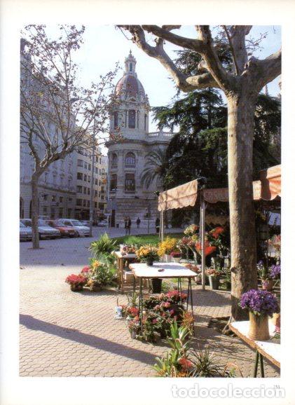 Otros art&iacute;culos de coleccionismo en papel: LAMINA V54884: Plaza del Ayuntamiento de Valencia, puesto de flores - Wifredo Rincon Garcia