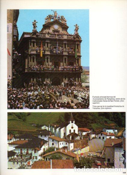 Collectionnisme Papier divers: LAMINA V55095: Ayuntamiento de Pamplona y vista de Valcarlos - Nestor Lujan