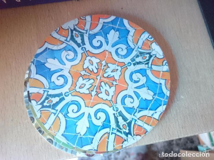 Otros art&iacute;culos de coleccionismo en papel: UN POSAVASOS DE GAUDI -- N 3
