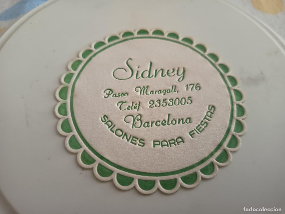 Otros art&iacute;culos de coleccionismo en papel: POSAVASOS SALONES SIDNEY-BARCELONA