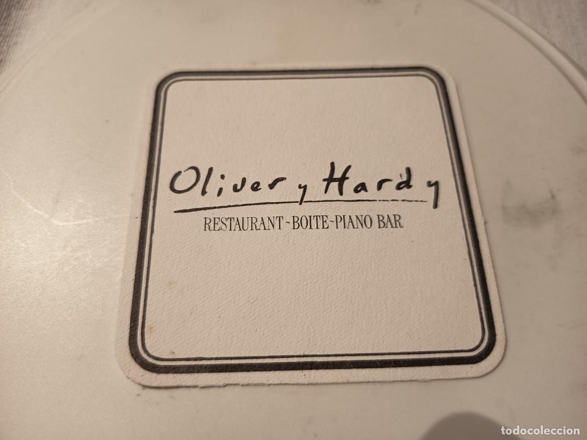 Paper Collecting Others: POSAVASOS BOITE OLIVER Y HARDY-BARCELONA
